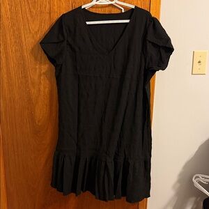 Light flowy Black V-Neck Dress